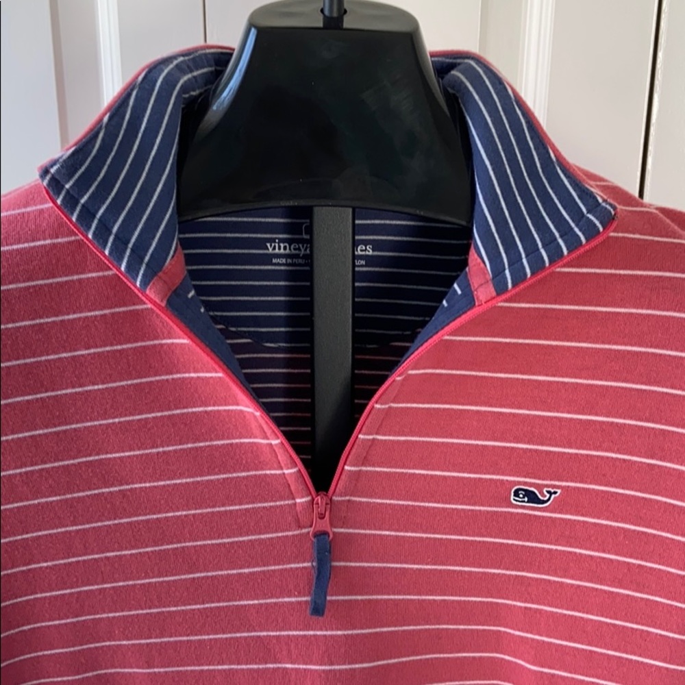 EUC Vineyard Vines pullover